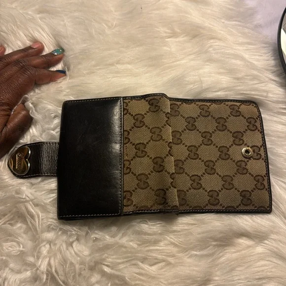 Gucci GG Canvas Heart Wallet Small Wallets GUC - Picture 9 of 13